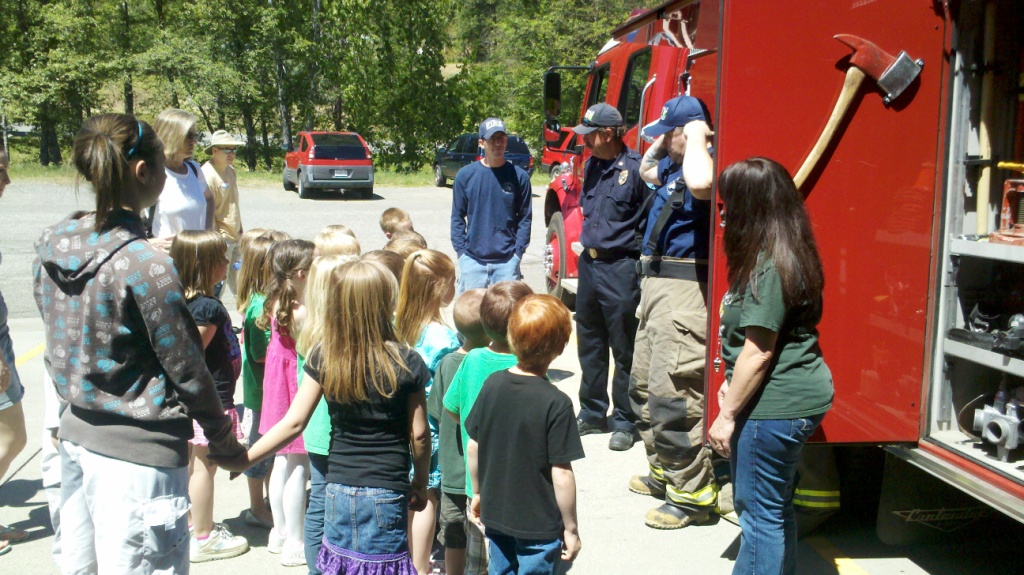 loading Gallery/Events/Kids Visit, 20may2011/fullsize/110520 104.jpg... or select a thumbnail